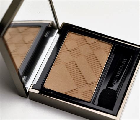 Burberry Almond (06) Eyeshadow Review, Photos, 